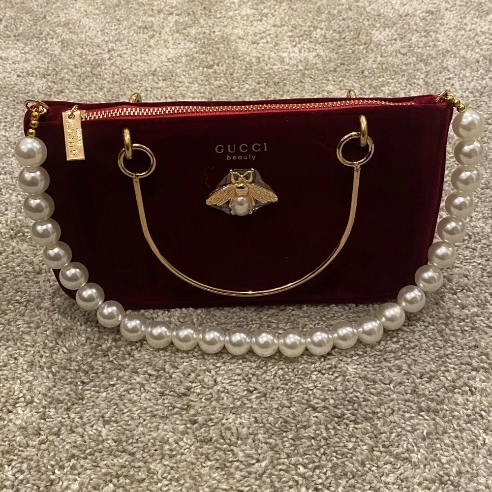 GWP Gucci Beauty Red Velvet Bag with Pearl and Gold Handles NWOT - Picture 1 of 8
